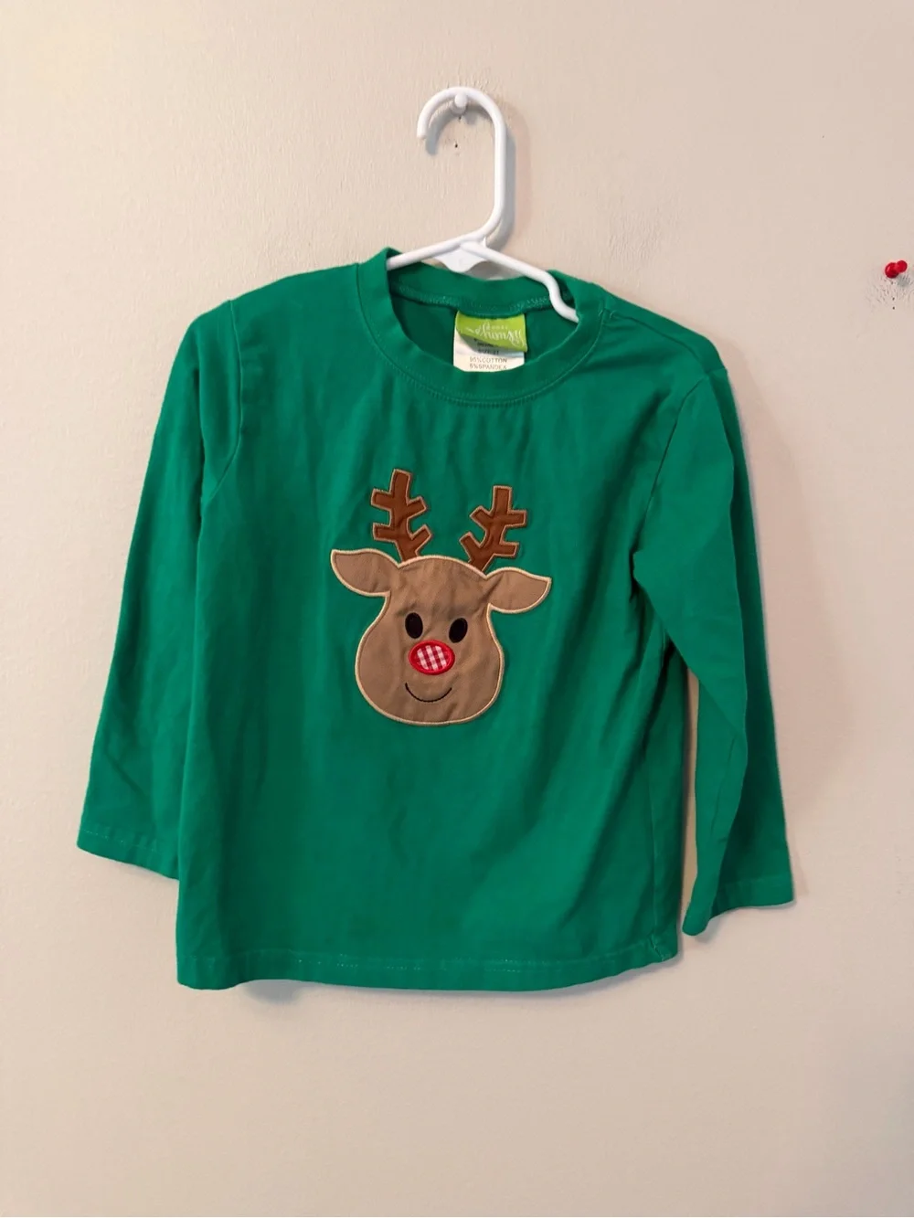 Classic Whimsy Green Kids Reindeer Appliqué Long-Sleeve Shirt